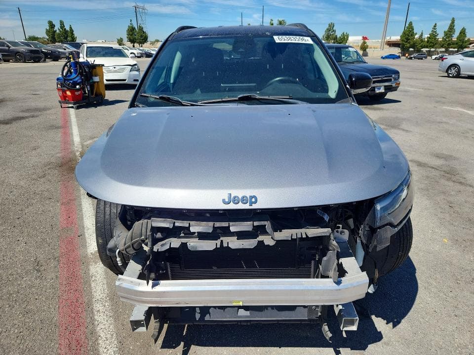 2022 JEEP COMPASS LIMITED 5