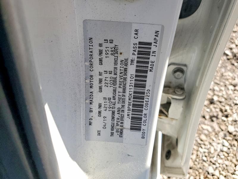 2019 MAZDA 3 PREMIUM 13