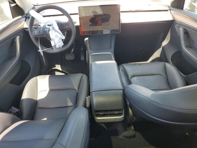2024 TESLA MODEL Y 8