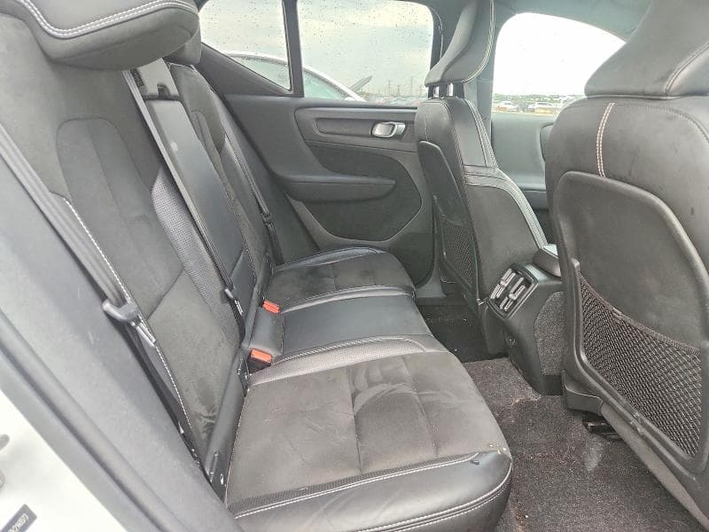 2019 VOLVO XC40 T5 R-DESIGN 10