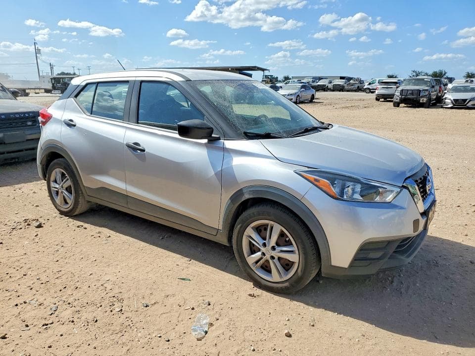 2020 NISSAN KICKS S 4