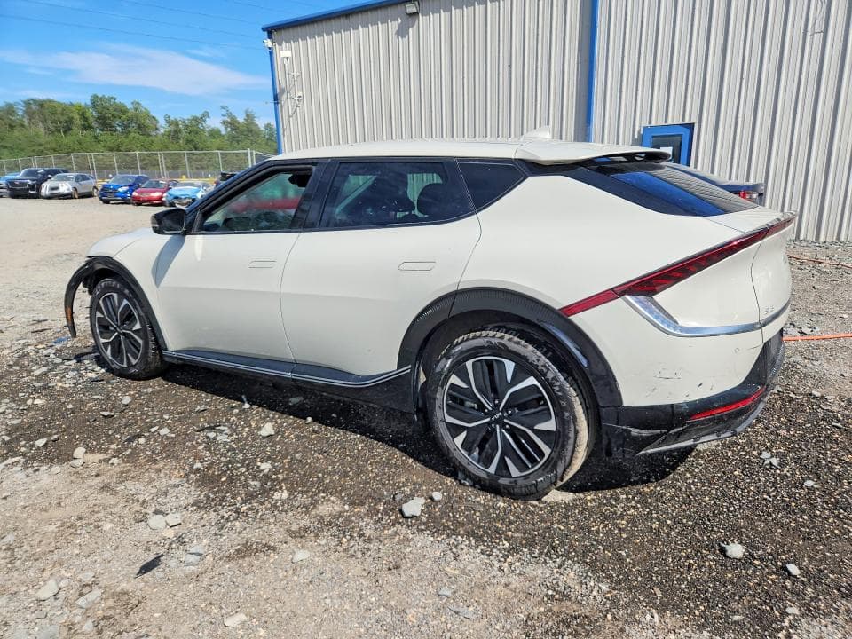 2023 KIA EV6 WIND 2