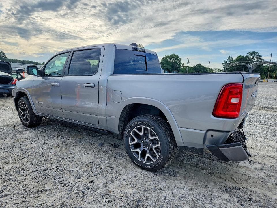 2025 RAM 1500 LARAMIE 2