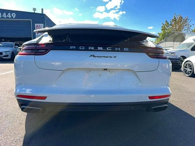 2017 PORSCHE PANAMERA 2 14