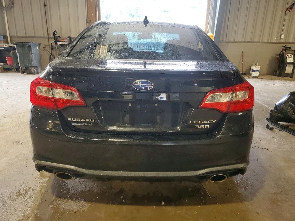 2018 SUBARU LEGACY 3.6R LIMITED 6