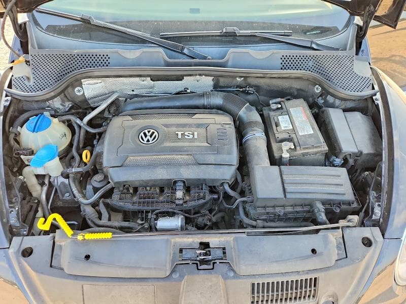 2017 VOLKSWAGEN BEETLE SE 11