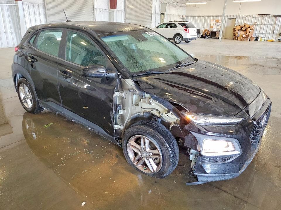 2021 HYUNDAI KONA SE 4
