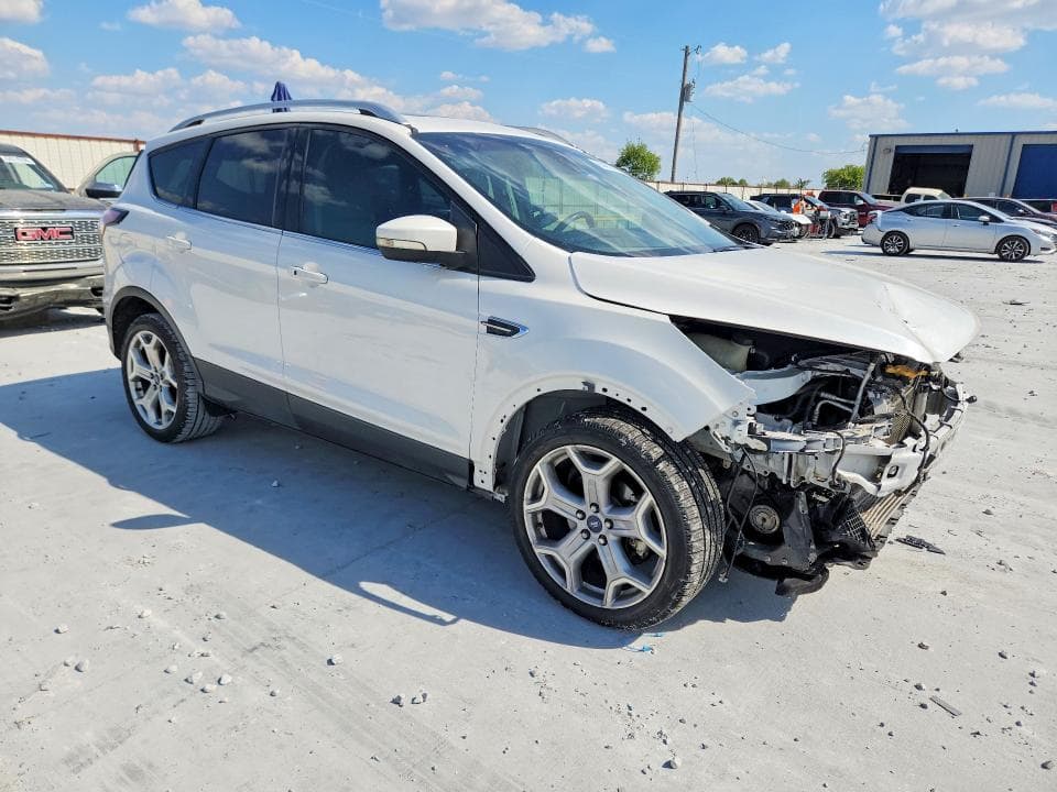 2017 FORD ESCAPE TITANIUM 4