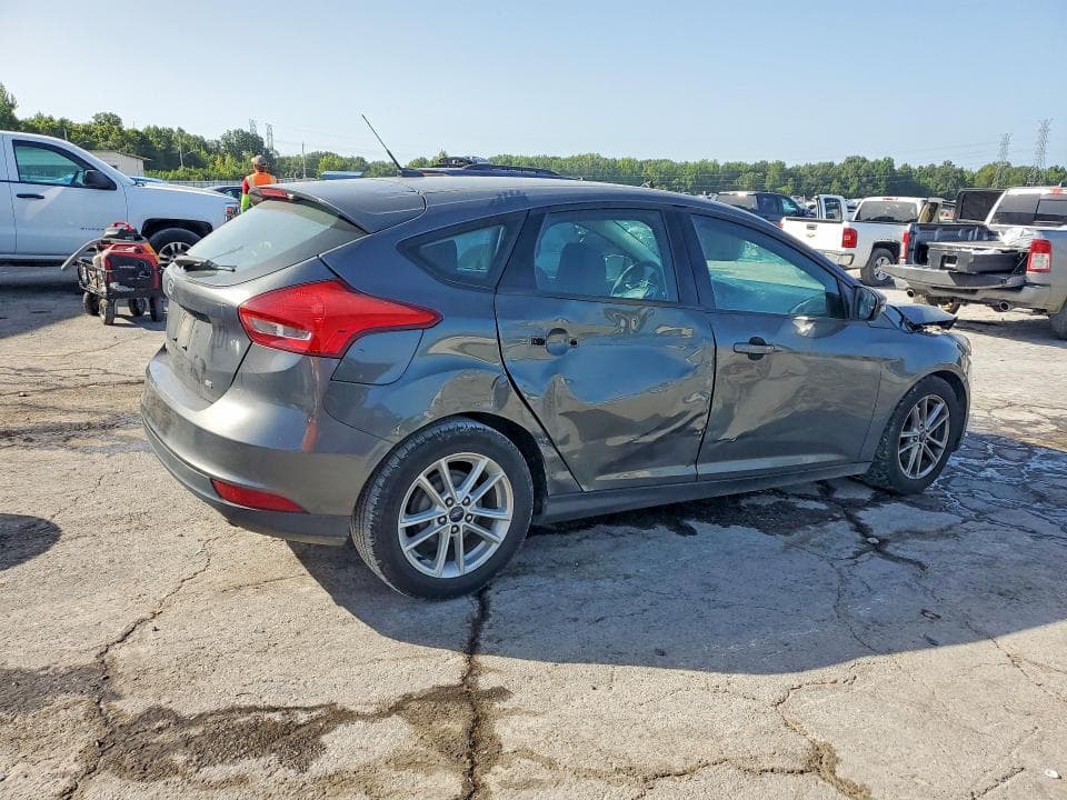 2017 FORD FOCUS SE 3