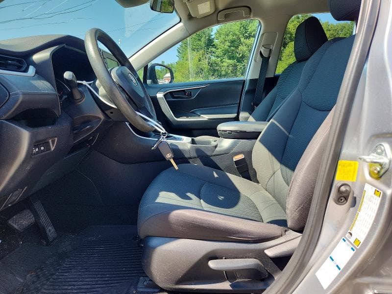 2021 TOYOTA RAV4 LE 7