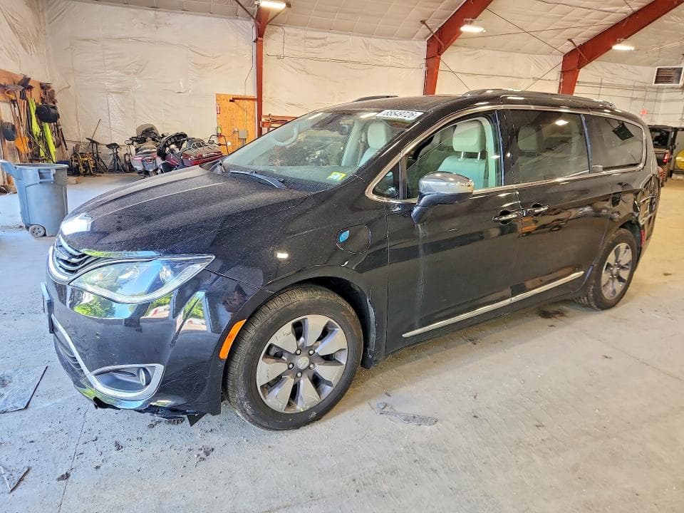 2018 CHRYSLER PACIFICA HYBRID LIMITED - 1