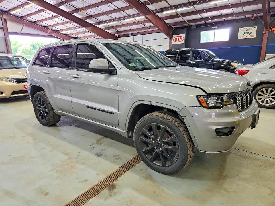 2020 JEEP GRAND CHEROKEE LAREDO 4