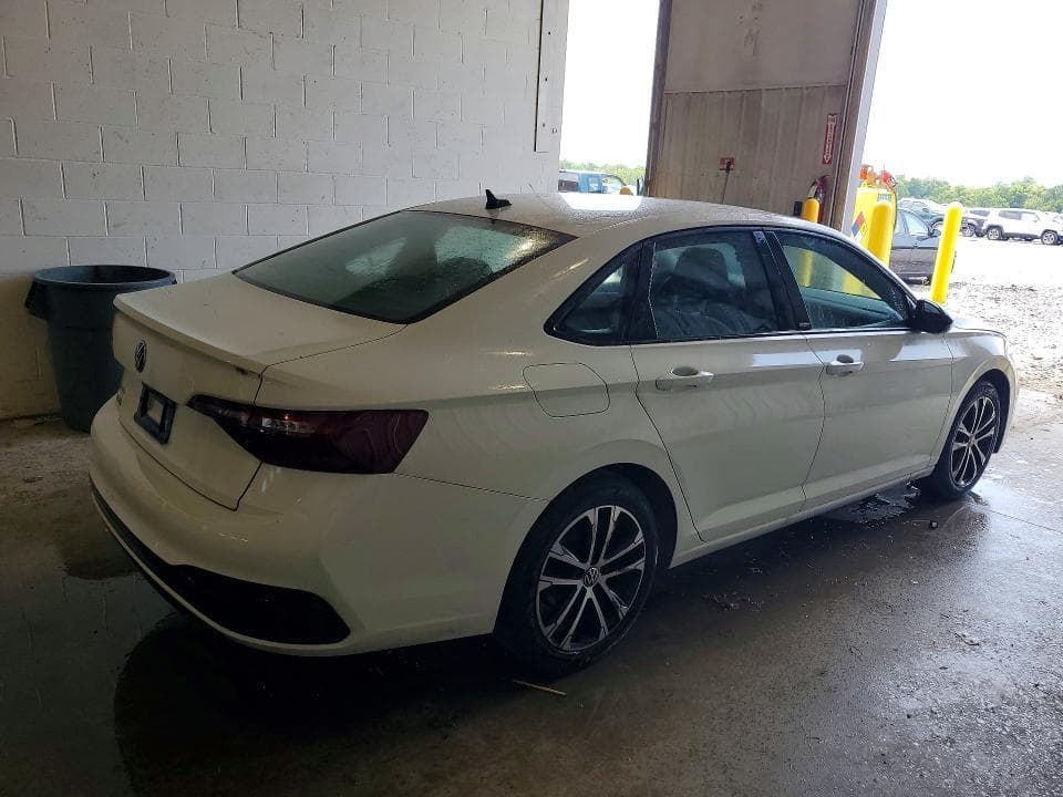 2024 VOLKSWAGEN JETTA SPORT 3