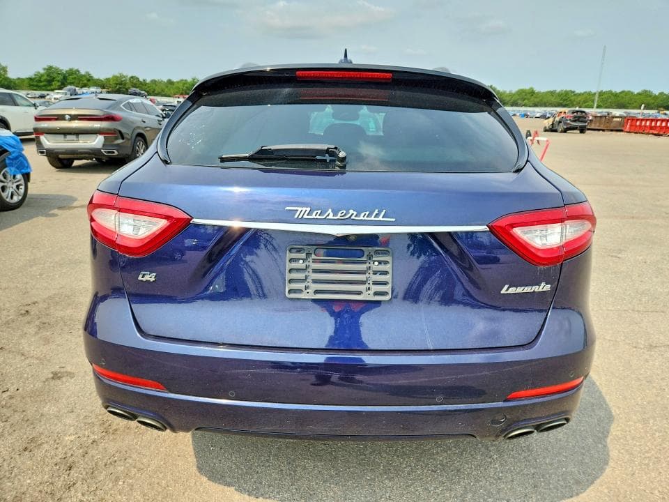 2019 MASERATI LEVANTE 6