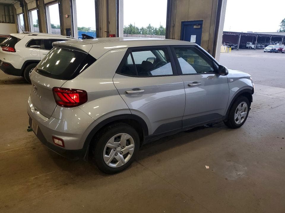 2020 HYUNDAI VENUE SE 3