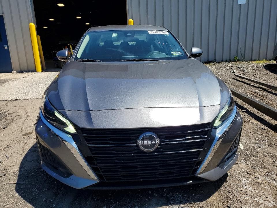 2023 NISSAN ALTIMA S 5