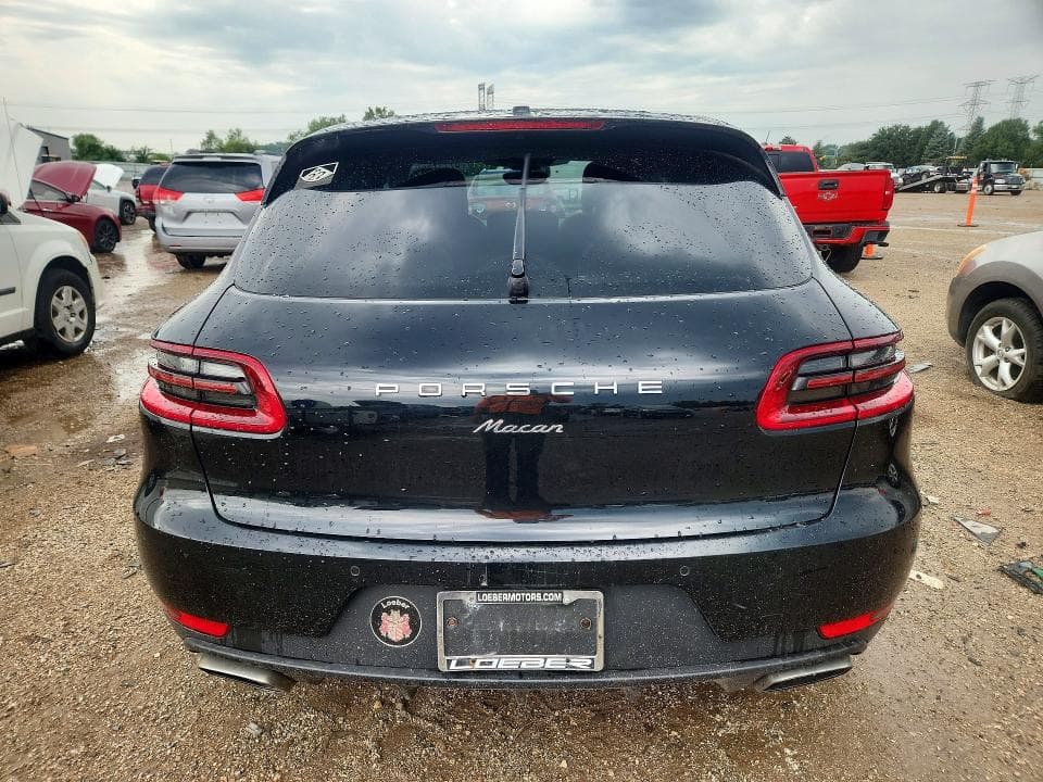 2017 PORSCHE MACAN 6