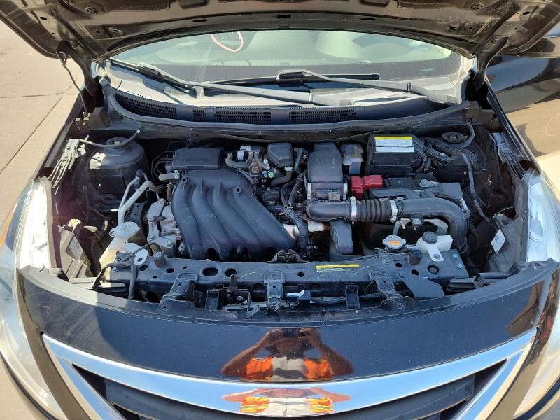 2019 NISSAN VERSA S 11