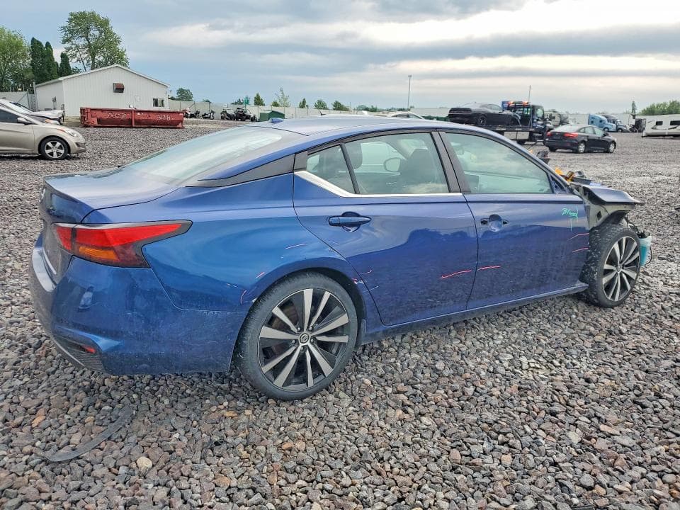 2020 NISSAN ALTIMA SR 3