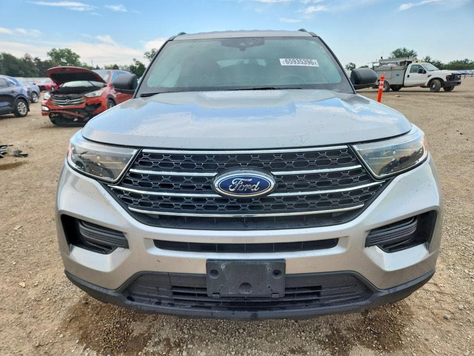 2023 FORD EXPLORER XLT 5