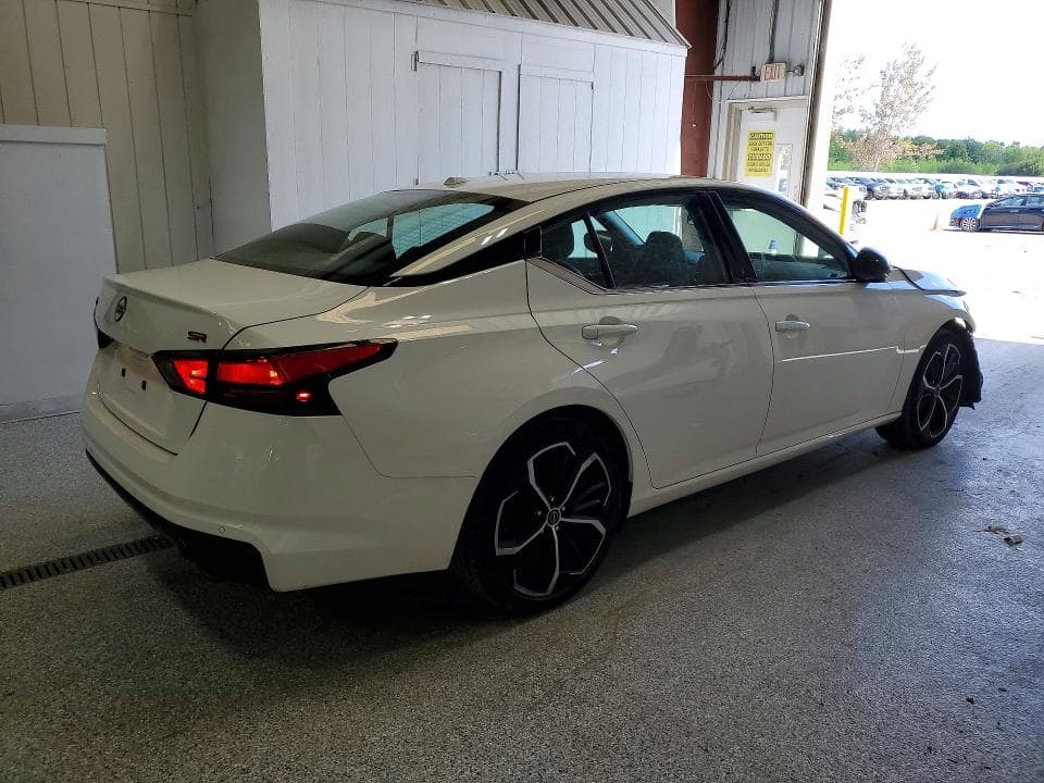 2024 NISSAN ALTIMA SR 3
