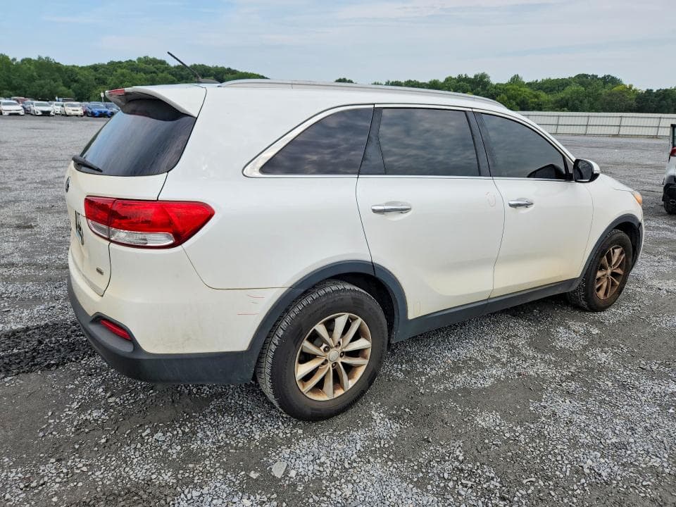 2017 KIA SORENTO LX 3