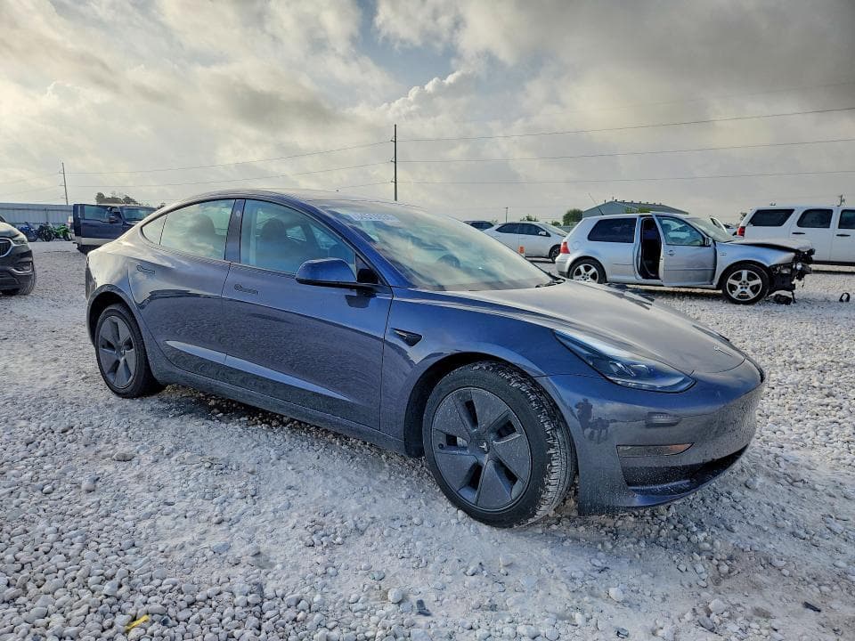 2023 TESLA MODEL 3 4