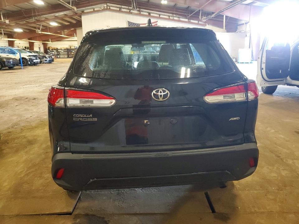 2023 TOYOTA COROLLA CROSS L 6