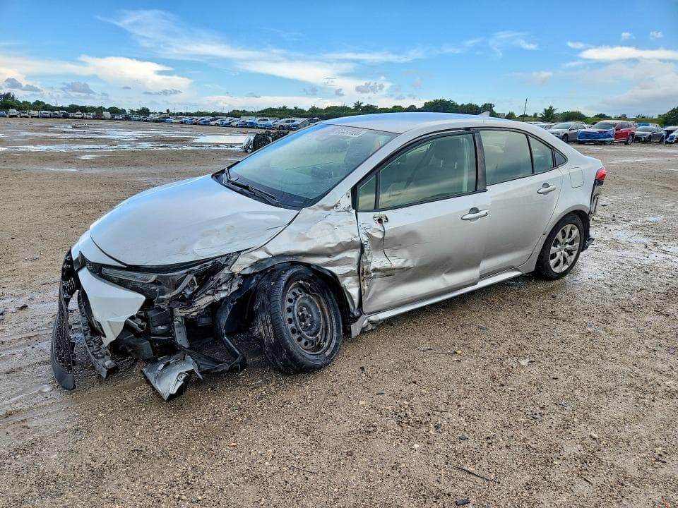 2020 TOYOTA COROLLA LE - 1