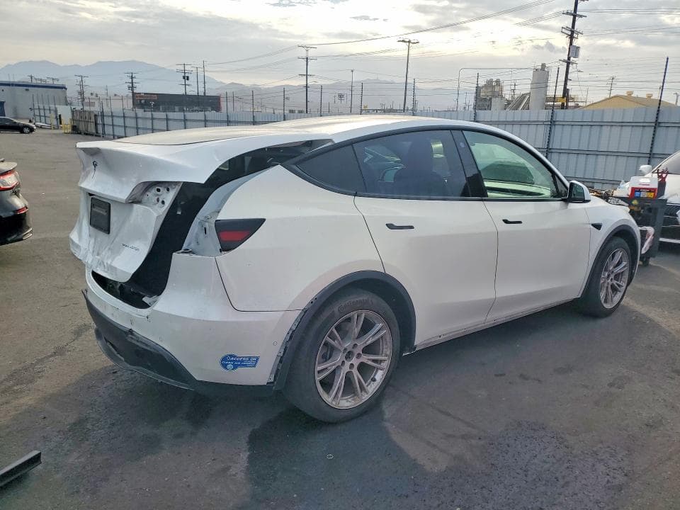 2021 TESLA MODEL Y 3