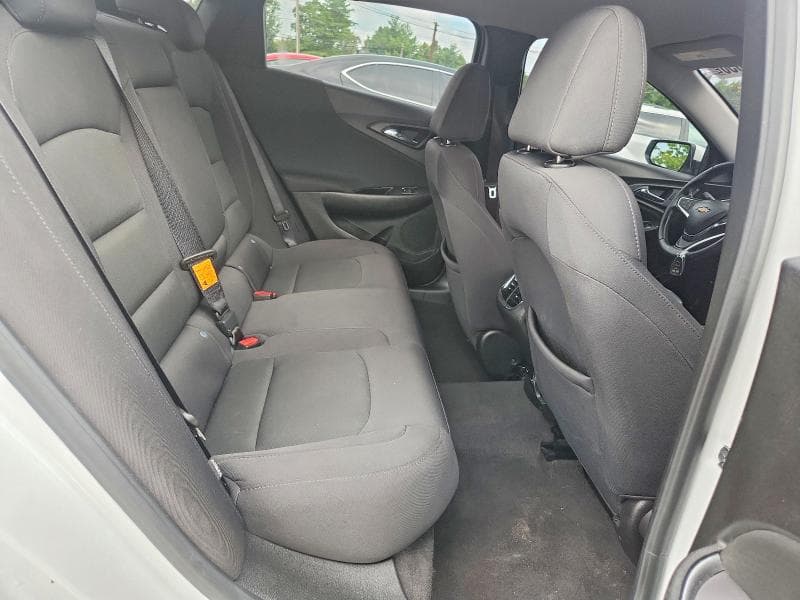 2017 CHEVROLET MALIBU LT 10