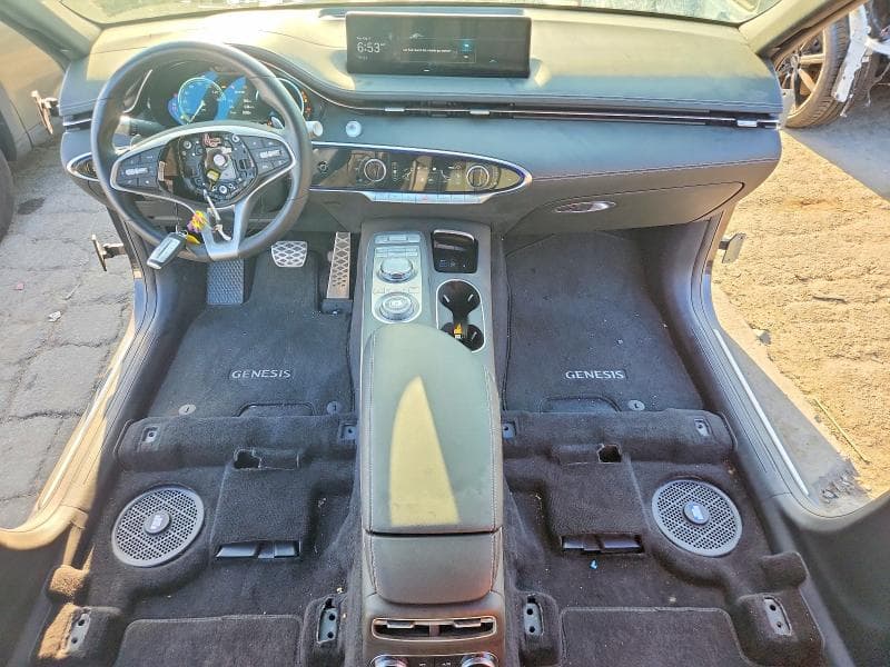 2025 GENESIS GV70 2.5T STANDARD 8
