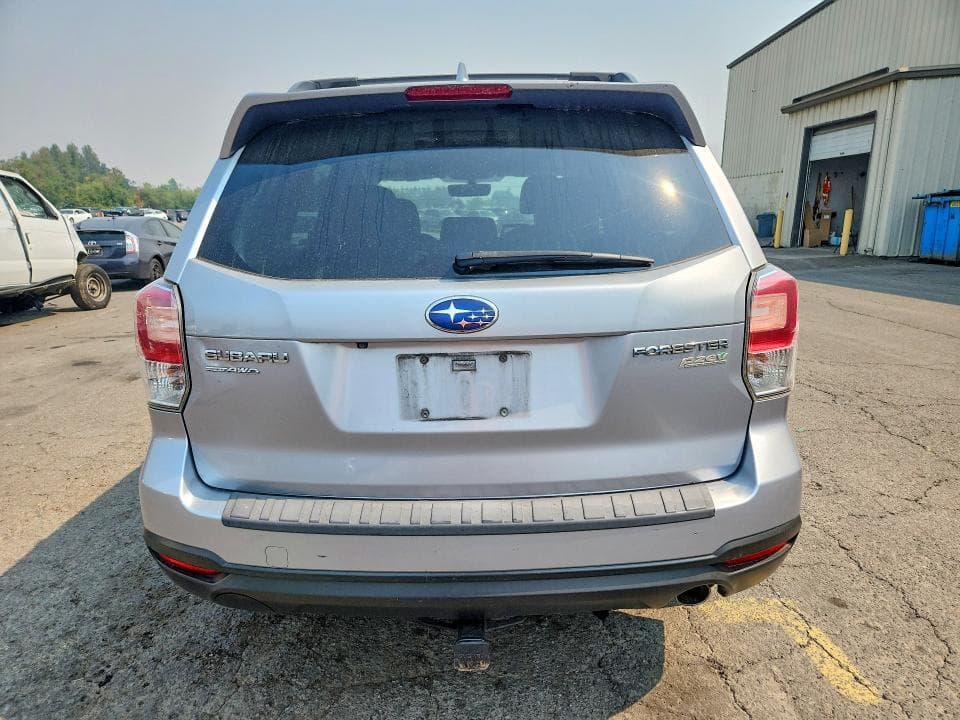 2017 SUBARU FORESTER 2.5X PREMIUM 6