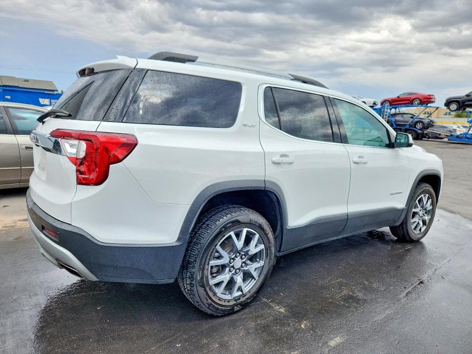 2023 GMC ACADIA SLT 3