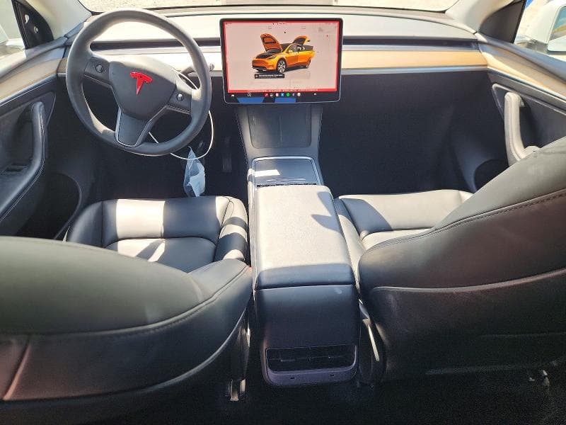 2022 TESLA MODEL Y 8