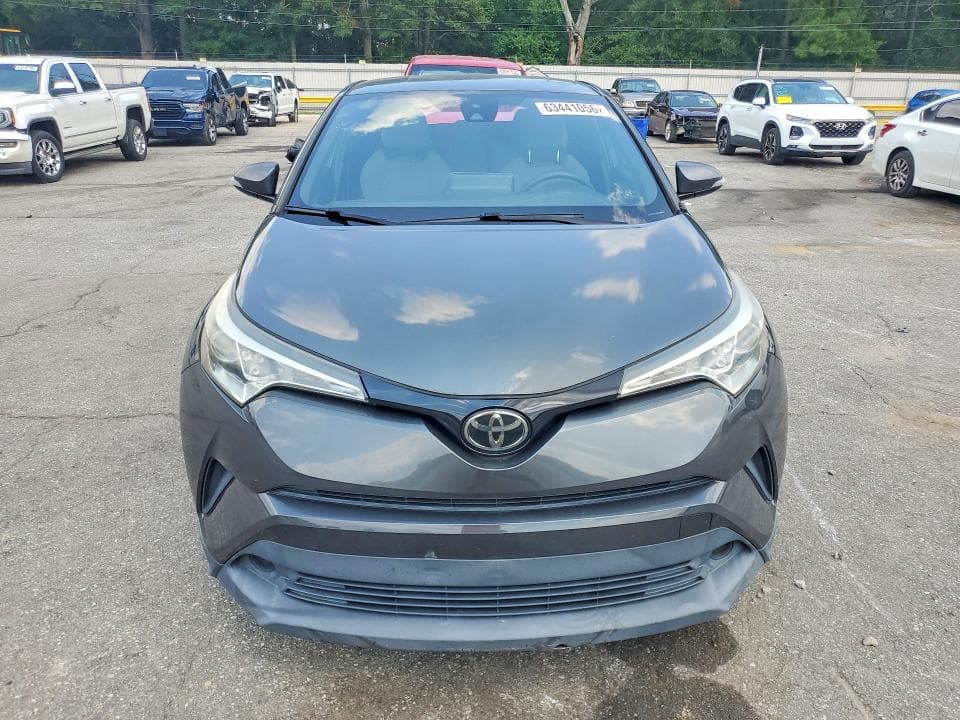 2019 TOYOTA C-HR XLE 5