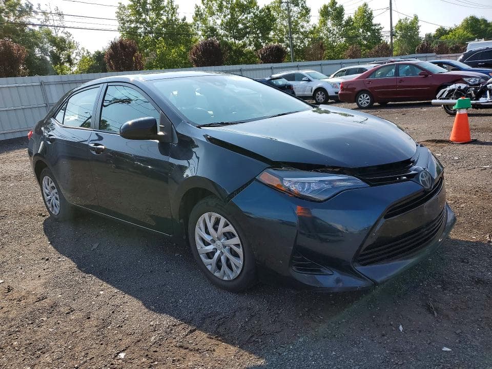 2017 TOYOTA COROLLA LE 4