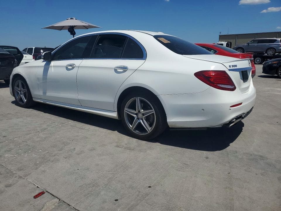 2017 MERCEDES-BENZ E 300 2