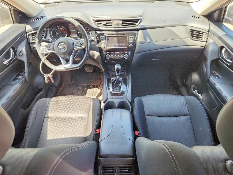 2018 NISSAN ROGUE SV 8