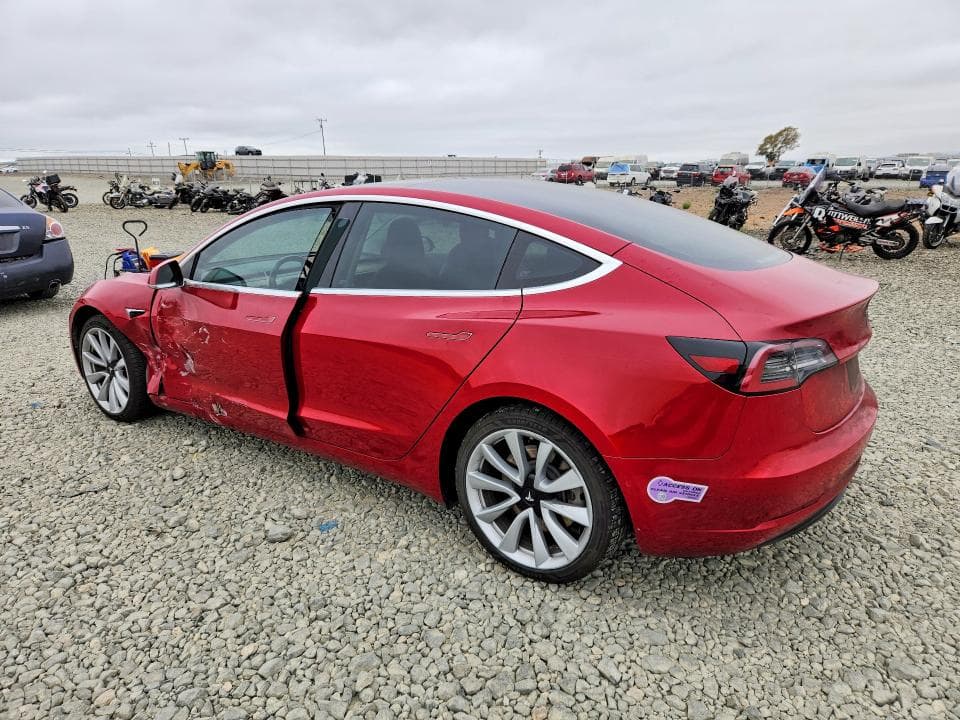 2018 TESLA MODEL 3 2