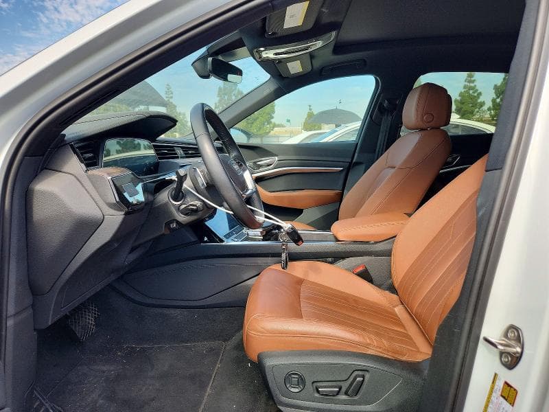 2021 AUDI E-TRON PREMIUM 7