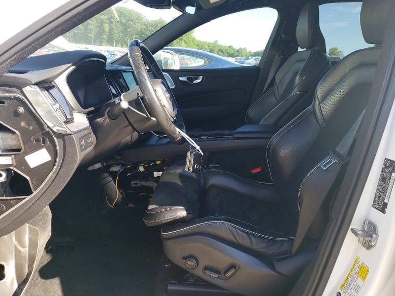 2019 VOLVO XC60 T6 R-DESIGN 7