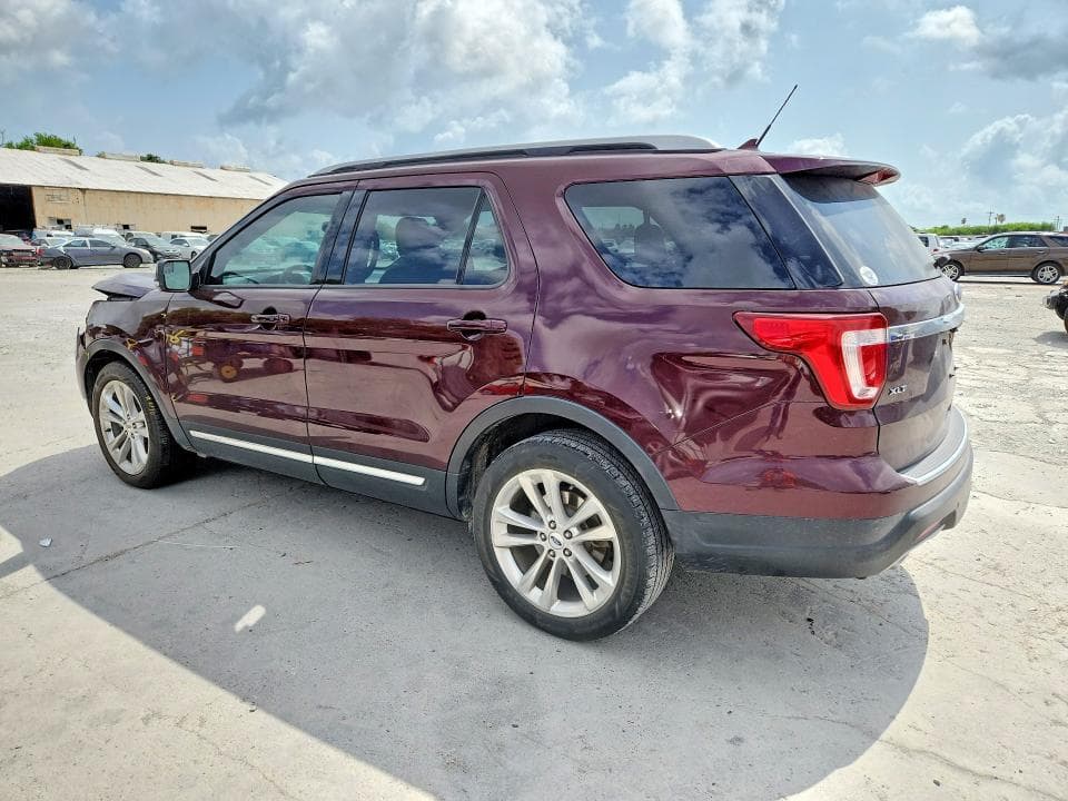 2018 FORD EXPLORER XLT 2