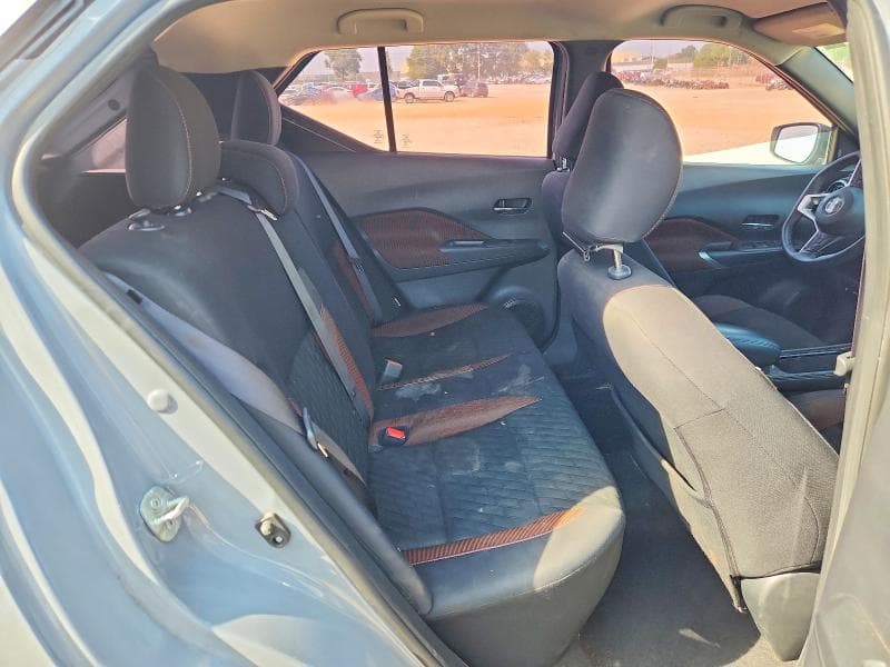 2021 NISSAN KICKS SR 11