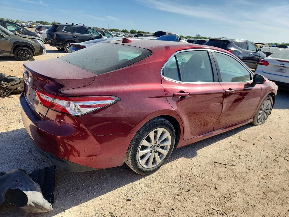 2019 TOYOTA CAMRY LE 3