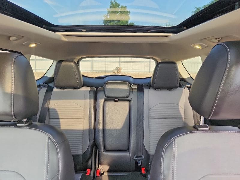 2017 FORD ESCAPE TITANIUM 10