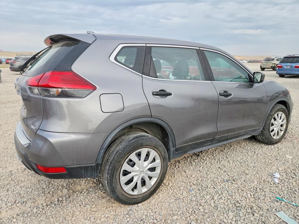 2017 NISSAN ROGUE S 3