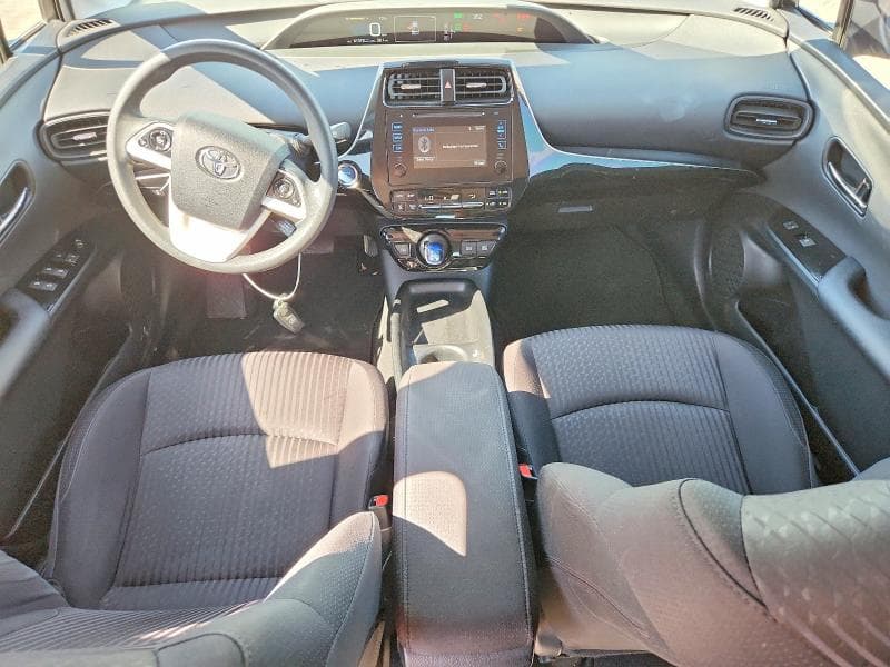 2017 TOYOTA PRIUS TWO 8