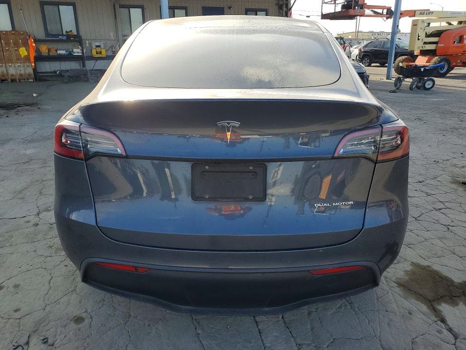 2022 TESLA MODEL Y 6