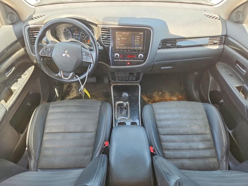 2020 MITSUBISHI OUTLANDER SE 8